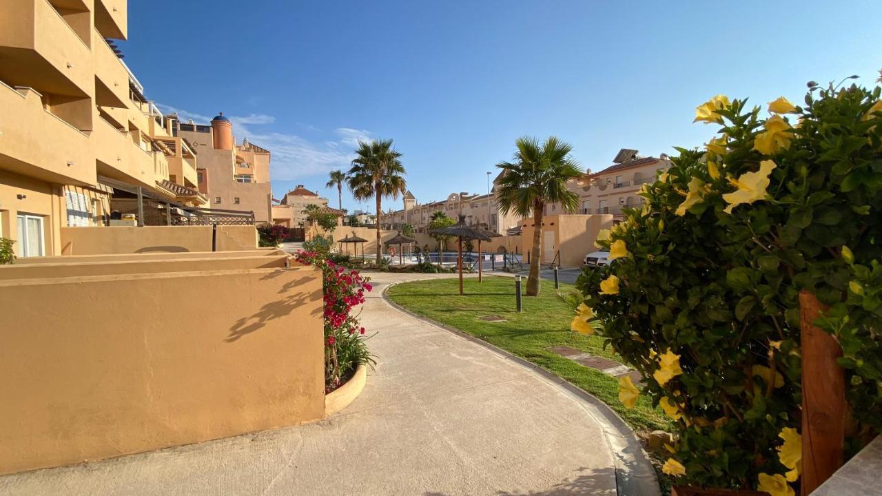 Studio "Mosaico" With Parking, Air Conditioner, Pool, Fibre Optic 600Mb Included Tarifa Zewnętrze zdjęcie